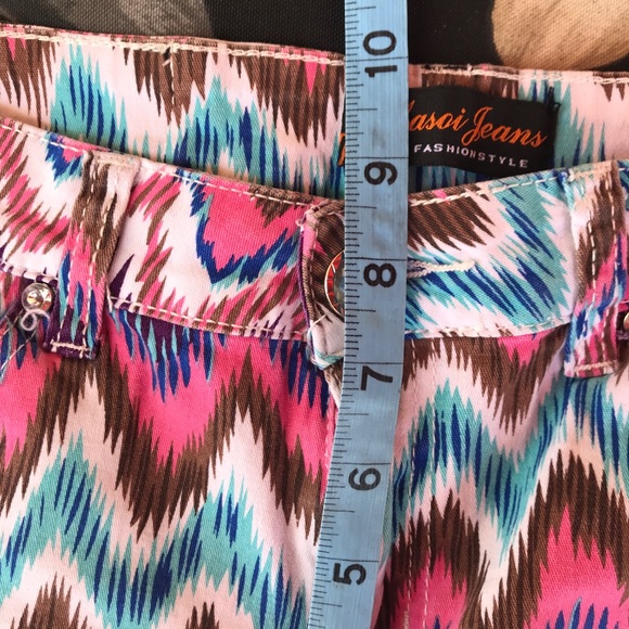 Masoi- Shorts 99% cotton with 1% spandex - Picture 7 of 9